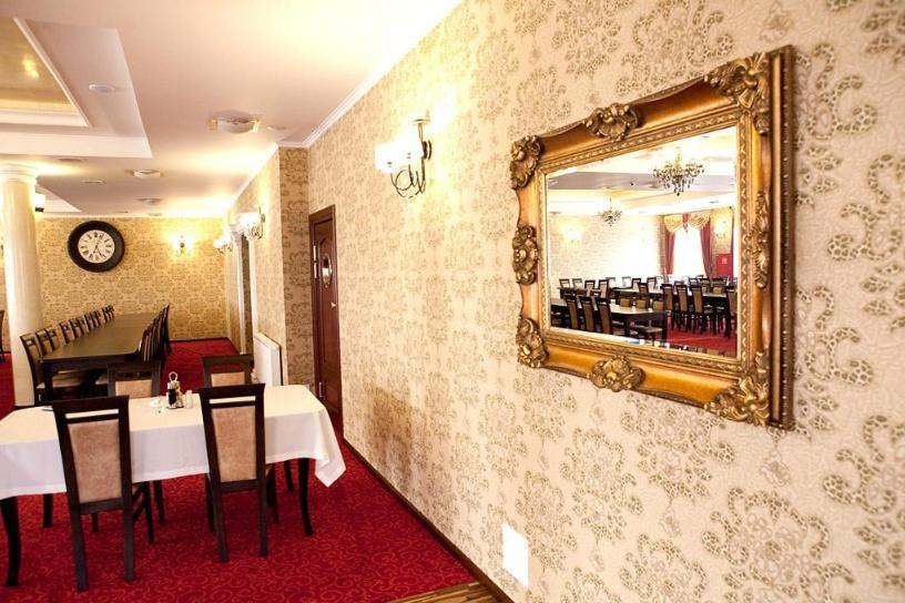 Hotel Andersen Rzeszów Exteriör bild